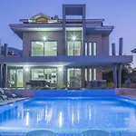 Villa Moderno B *